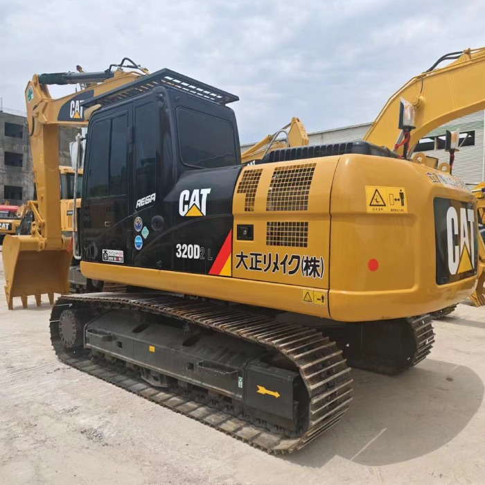 CATERPILLAR 320DL - Bæltegravemaskine: billede 1 CATERPILLAR 320DL - Bæltegravemaskine: billede 1