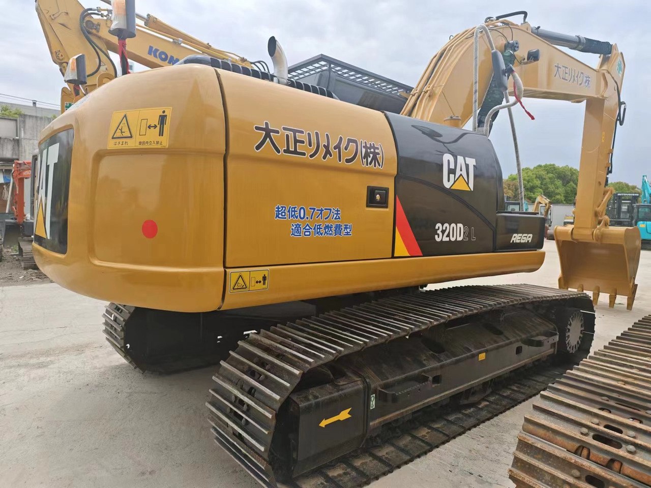 CATERPILLAR 320DL - Bæltegravemaskine: billede 1 CATERPILLAR 320DL - Bæltegravemaskine: billede 1