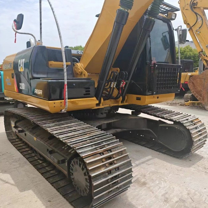 CATERPILLAR 320DL - Bæltegravemaskine: billede 2 CATERPILLAR 320DL - Bæltegravemaskine: billede 2