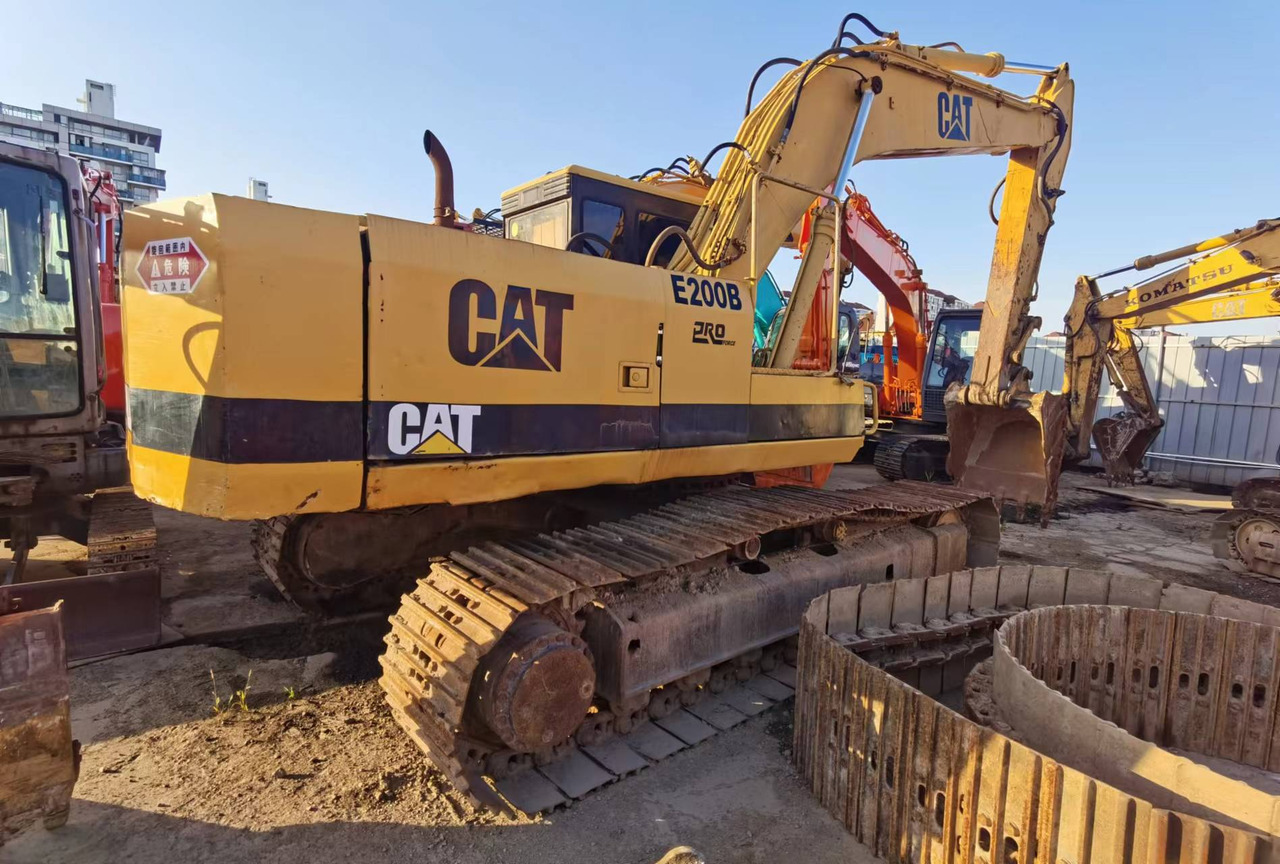 CATERPILLAR E200B - Bæltegravemaskine: billede 1 CATERPILLAR E200B - Bæltegravemaskine: billede 1