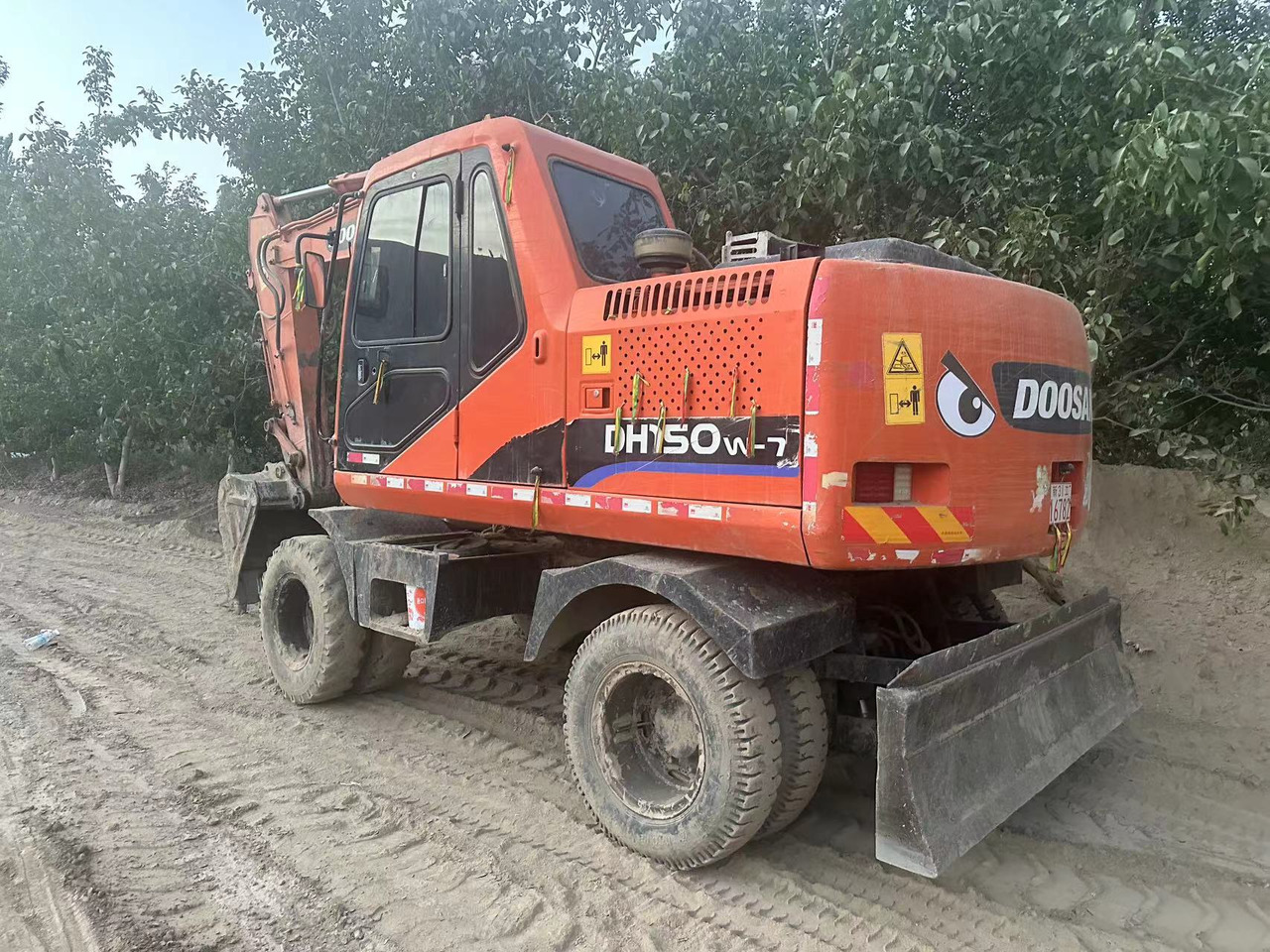 DOOSAN DH150W-7 - Hjulgravemaskine: billede 1 DOOSAN DH150W-7 - Hjulgravemaskine: billede 1