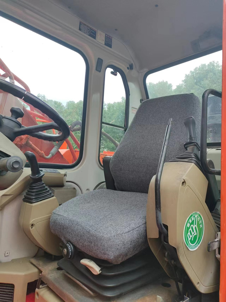 DOOSAN DH150W-7 - Hjulgravemaskine: billede 4 DOOSAN DH150W-7 - Hjulgravemaskine: billede 4