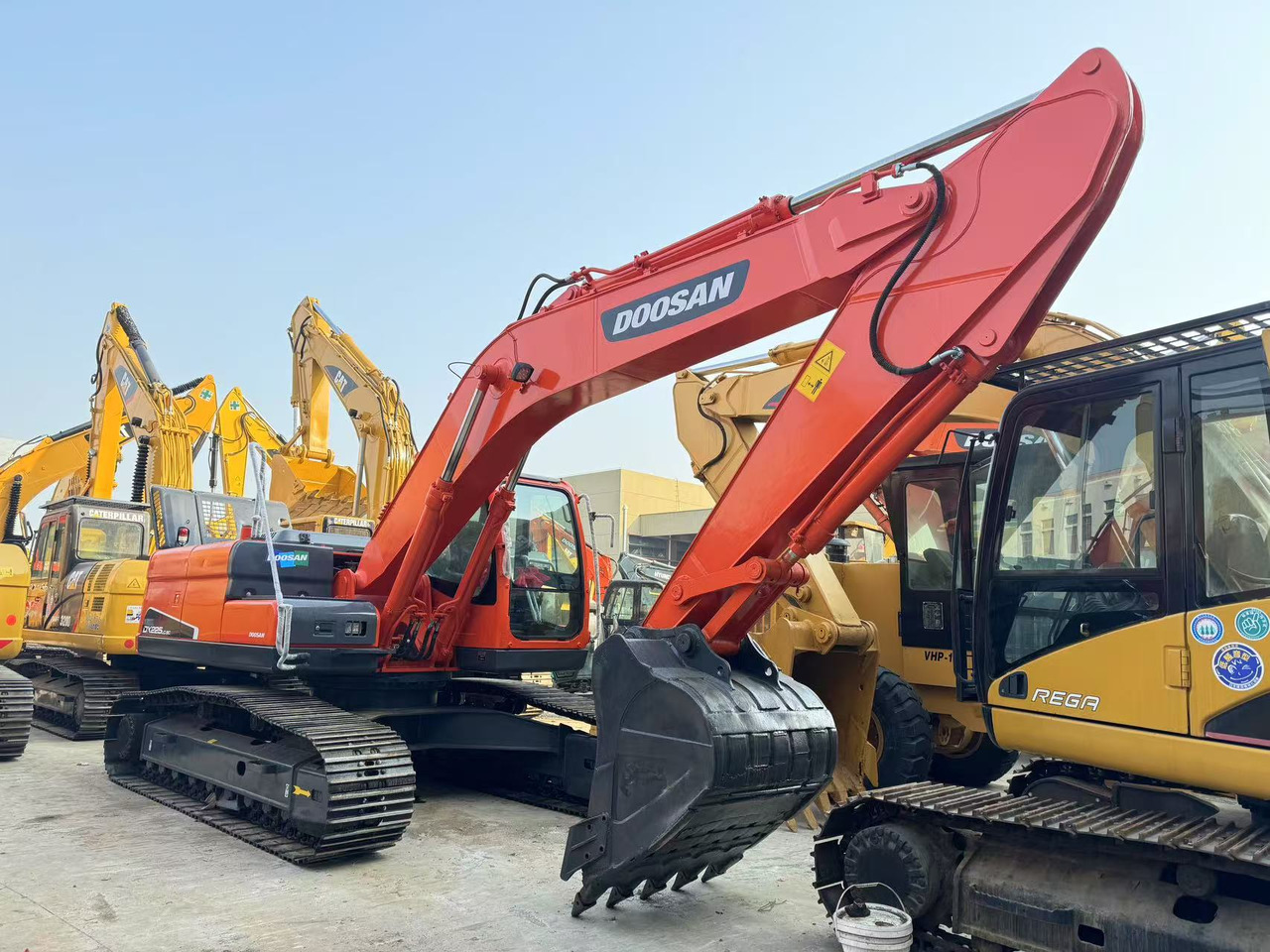 DOOSAN DX225 - Bæltegravemaskine: billede 1 DOOSAN DX225 - Bæltegravemaskine: billede 1