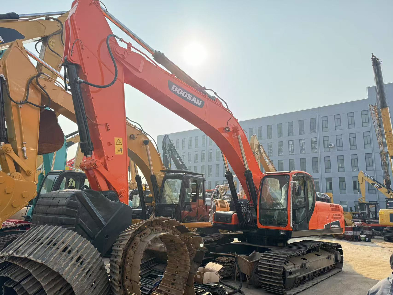 DOOSAN DX340LC - Bæltegravemaskine: billede 2 DOOSAN DX340LC - Bæltegravemaskine: billede 2