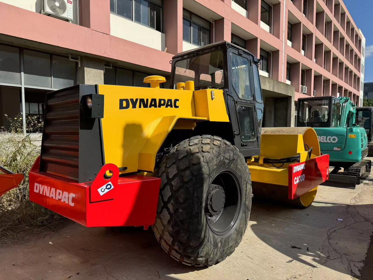 DYNAPAC CA30D - Kompaktor: billede 1 DYNAPAC CA30D - Kompaktor: billede 1