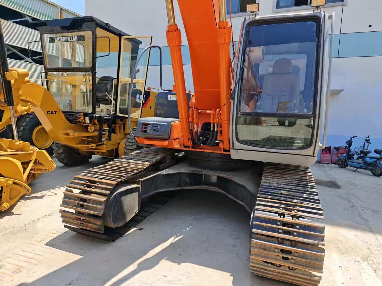 HITACHI EX200-5 - Bæltegravemaskine: billede 3 HITACHI EX200-5 - Bæltegravemaskine: billede 3