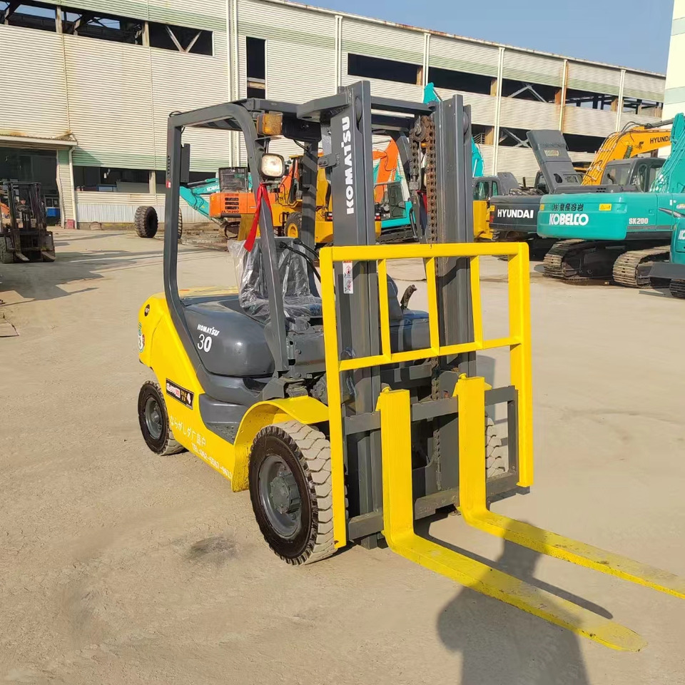 KOMATSU FD30 - Diesel gaffeltruck: billede 2 KOMATSU FD30 - Diesel gaffeltruck: billede 2