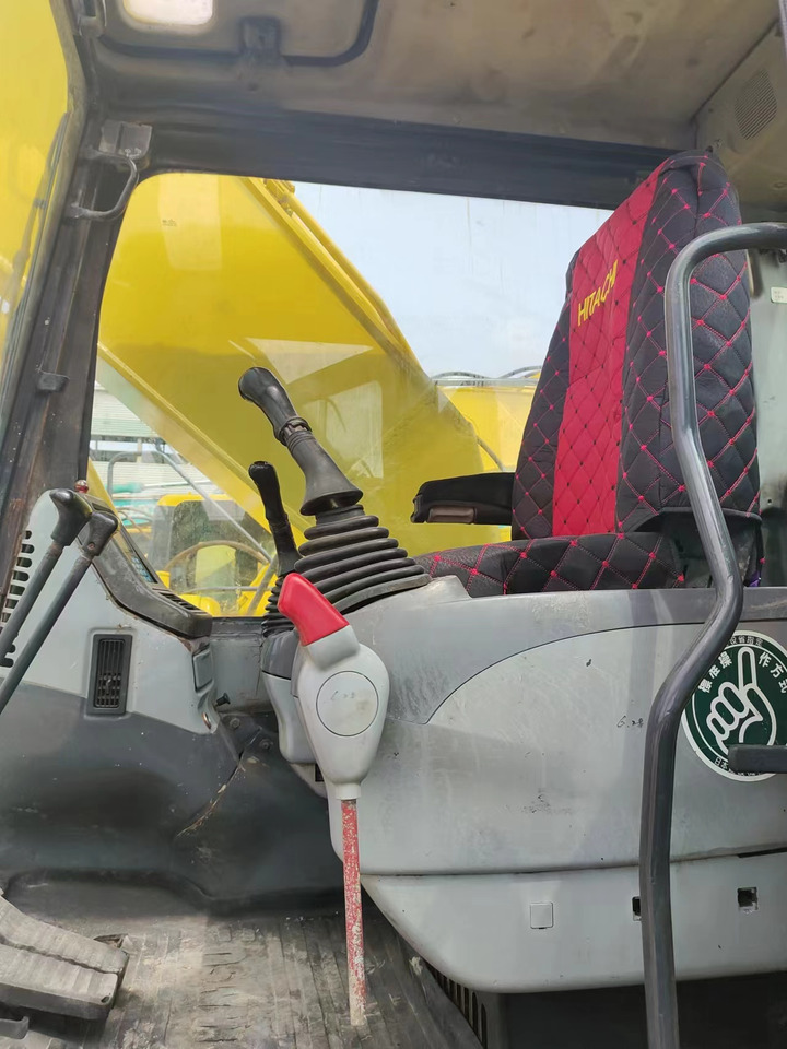 KOMATSU PC200-7 - Bæltegravemaskine: billede 3 KOMATSU PC200-7 - Bæltegravemaskine: billede 3