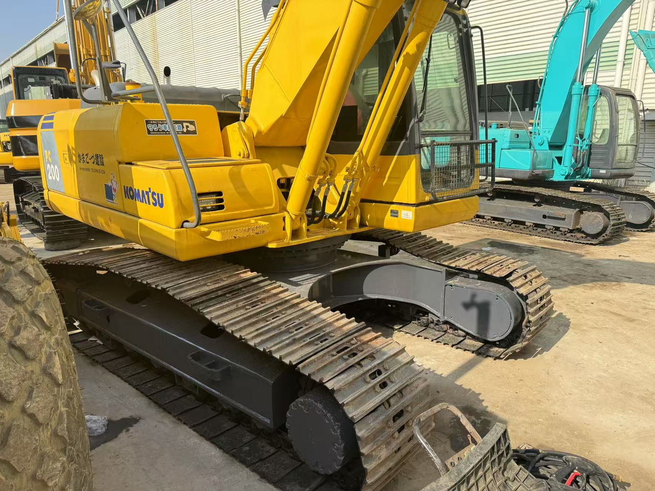 KOMATSU PC200-8 - Bæltegravemaskine: billede 2 KOMATSU PC200-8 - Bæltegravemaskine: billede 2