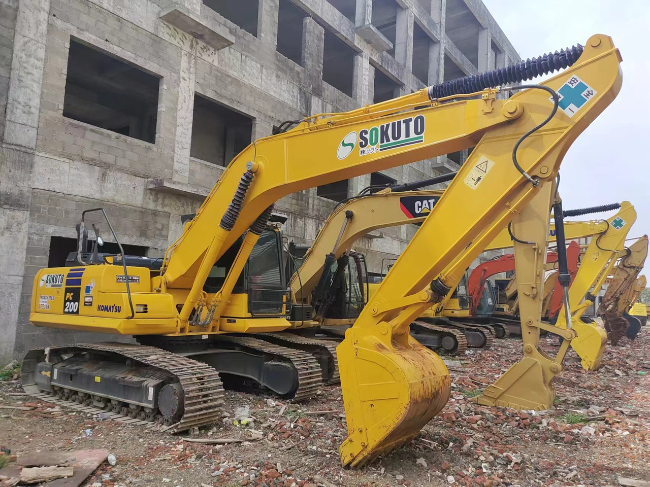 KOMATSU PC200-8N1 - Bæltegravemaskine: billede 2 KOMATSU PC200-8N1 - Bæltegravemaskine: billede 2