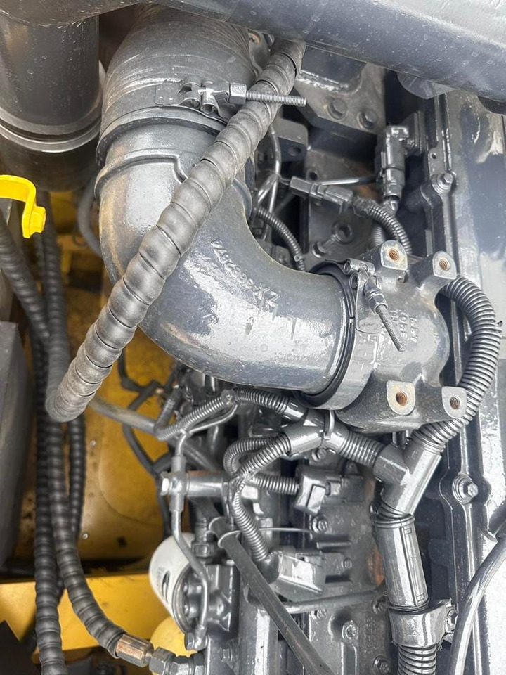 KOMATSU PC300-8 - Bæltegravemaskine: billede 5 KOMATSU PC300-8 - Bæltegravemaskine: billede 5
