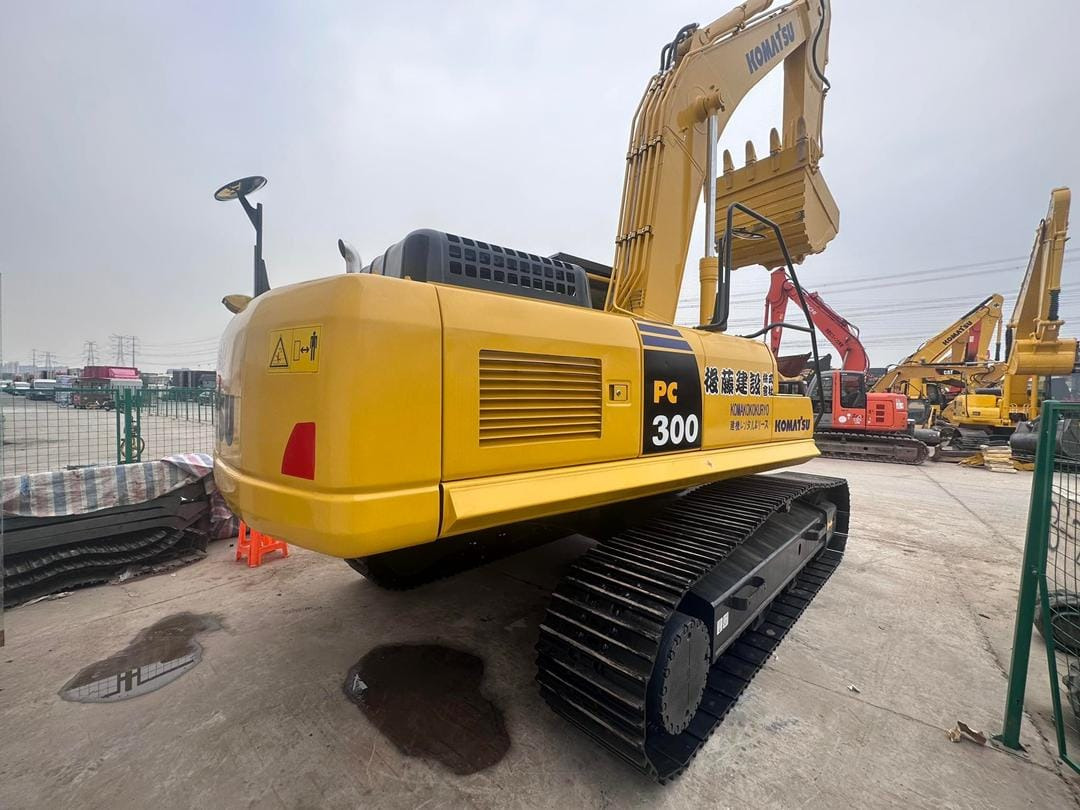 KOMATSU PC300-8 - Bæltegravemaskine: billede 3 KOMATSU PC300-8 - Bæltegravemaskine: billede 3