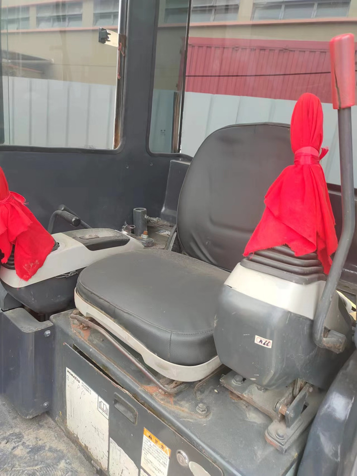 KOMATSU PC40MR - Minigravemaskine: billede 4 KOMATSU PC40MR - Minigravemaskine: billede 4