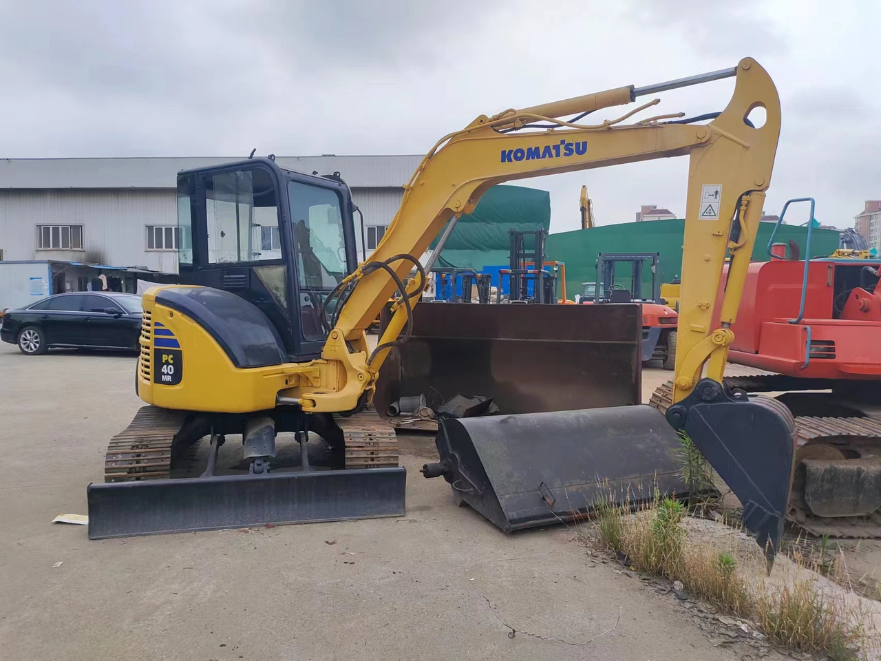 KOMATSU PC40MR - Minigravemaskine: billede 3 KOMATSU PC40MR - Minigravemaskine: billede 3