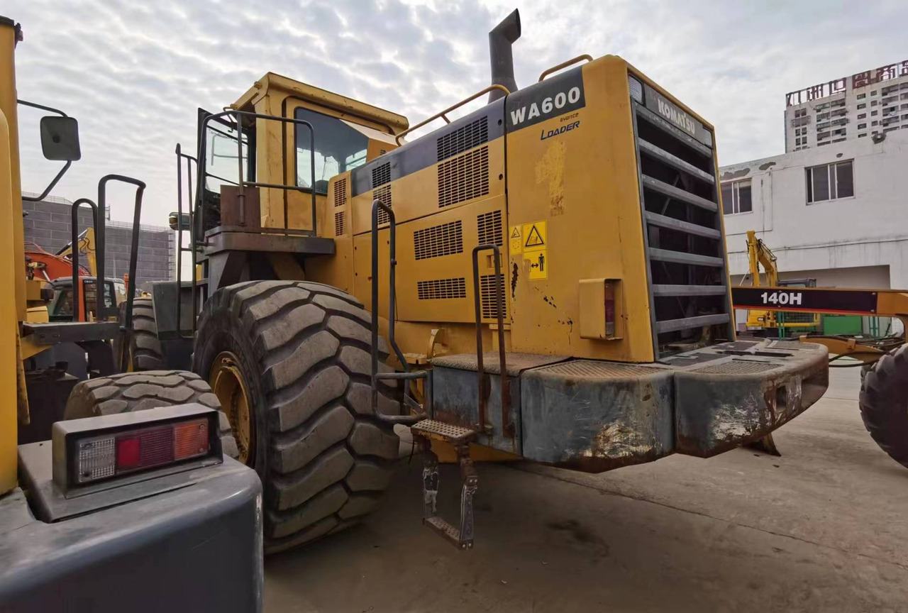 KOMATSU WA600-3 - Gummihjulslæsser: billede 3 KOMATSU WA600-3 - Gummihjulslæsser: billede 3