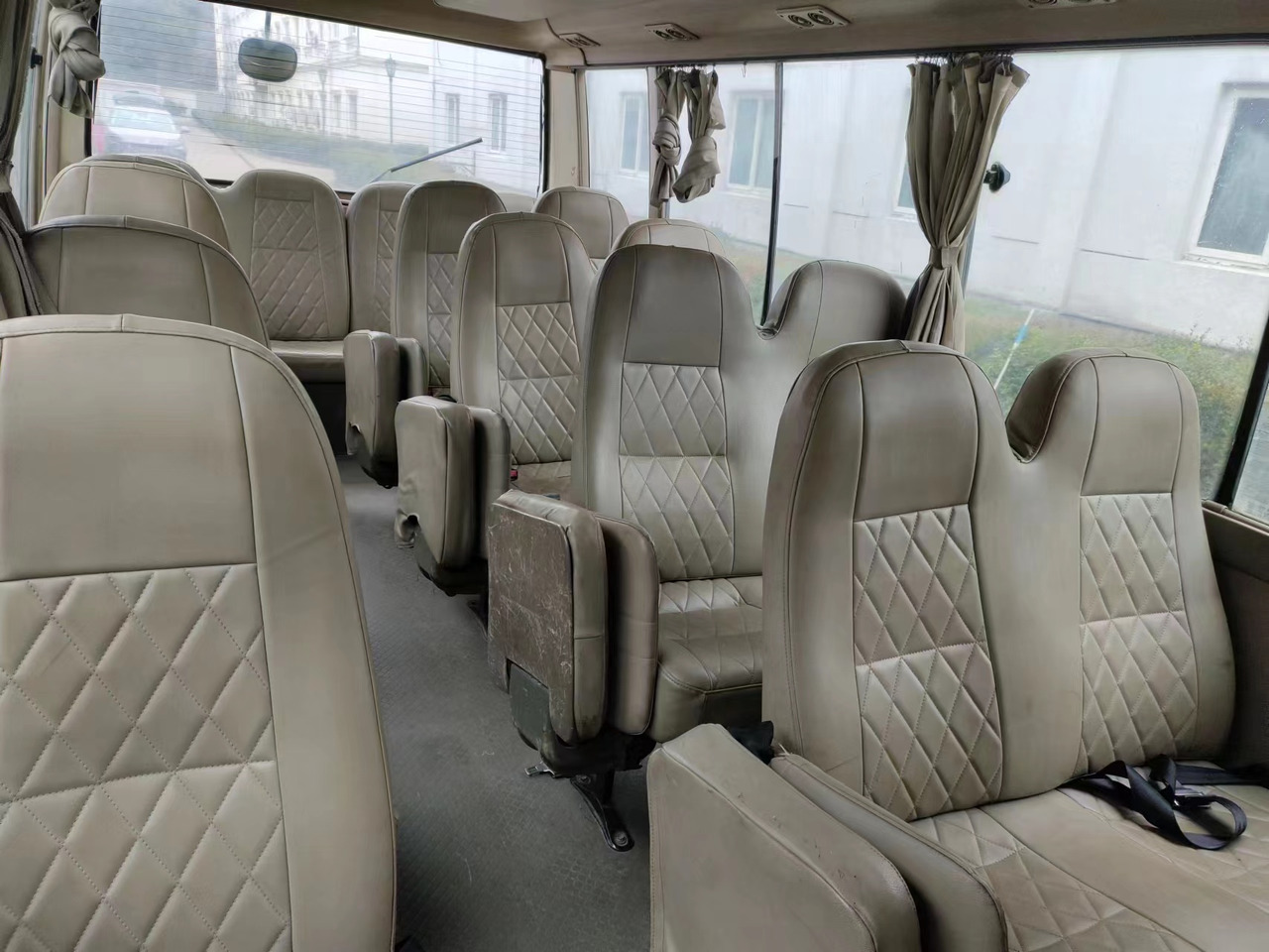 TOYOTA Coaster - Forstæder bus: billede 3 TOYOTA Coaster - Forstæder bus: billede 3