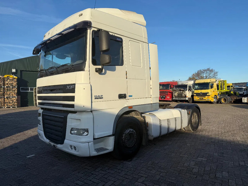 DAF XF 105.460 Tractor unit - Trækker: billede 3 DAF XF 105.460 Tractor unit - Trækker: billede 3