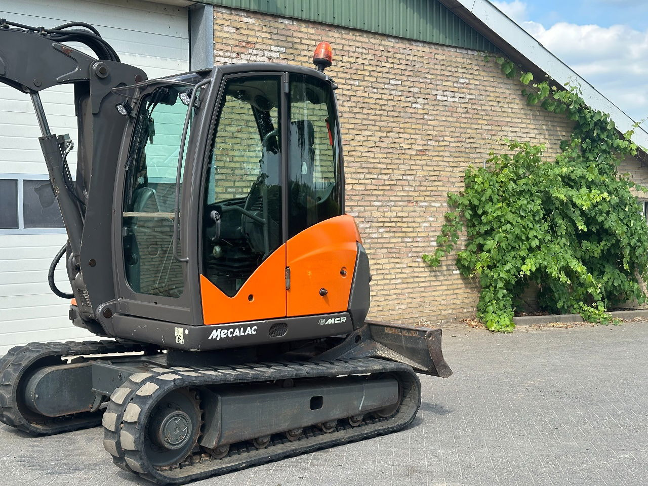 Mecalac 6MCR - Minigravemaskine: billede 4 Mecalac 6MCR - Minigravemaskine: billede 4