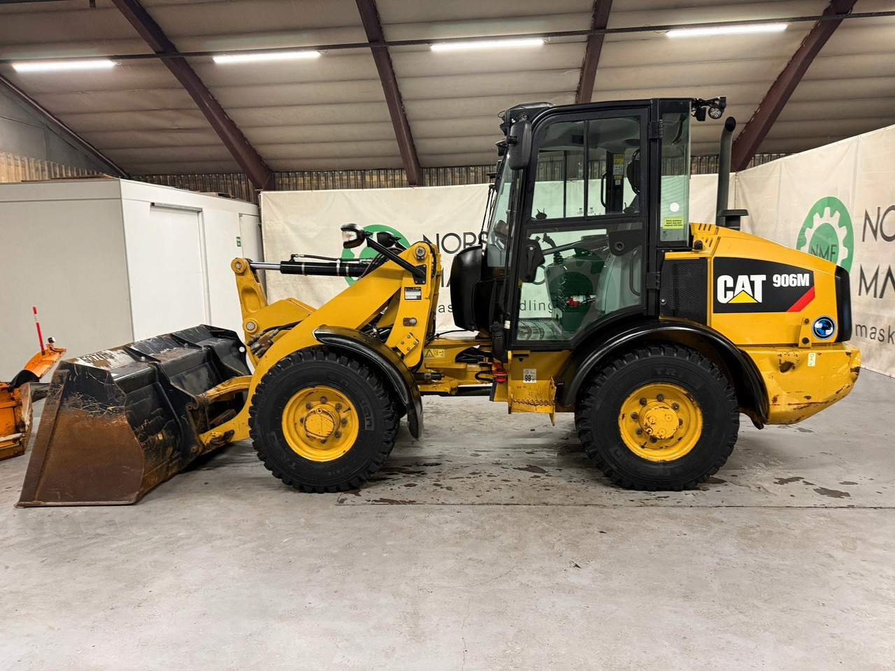 Cat 906M High Flow, 40 km/t med skuff og plog # TIL LEIE# - Gummihjulslæsser: billede 2 Cat 906M High Flow, 40 km/t med skuff og plog # TIL LEIE# - Gummihjulslæsser: billede 2