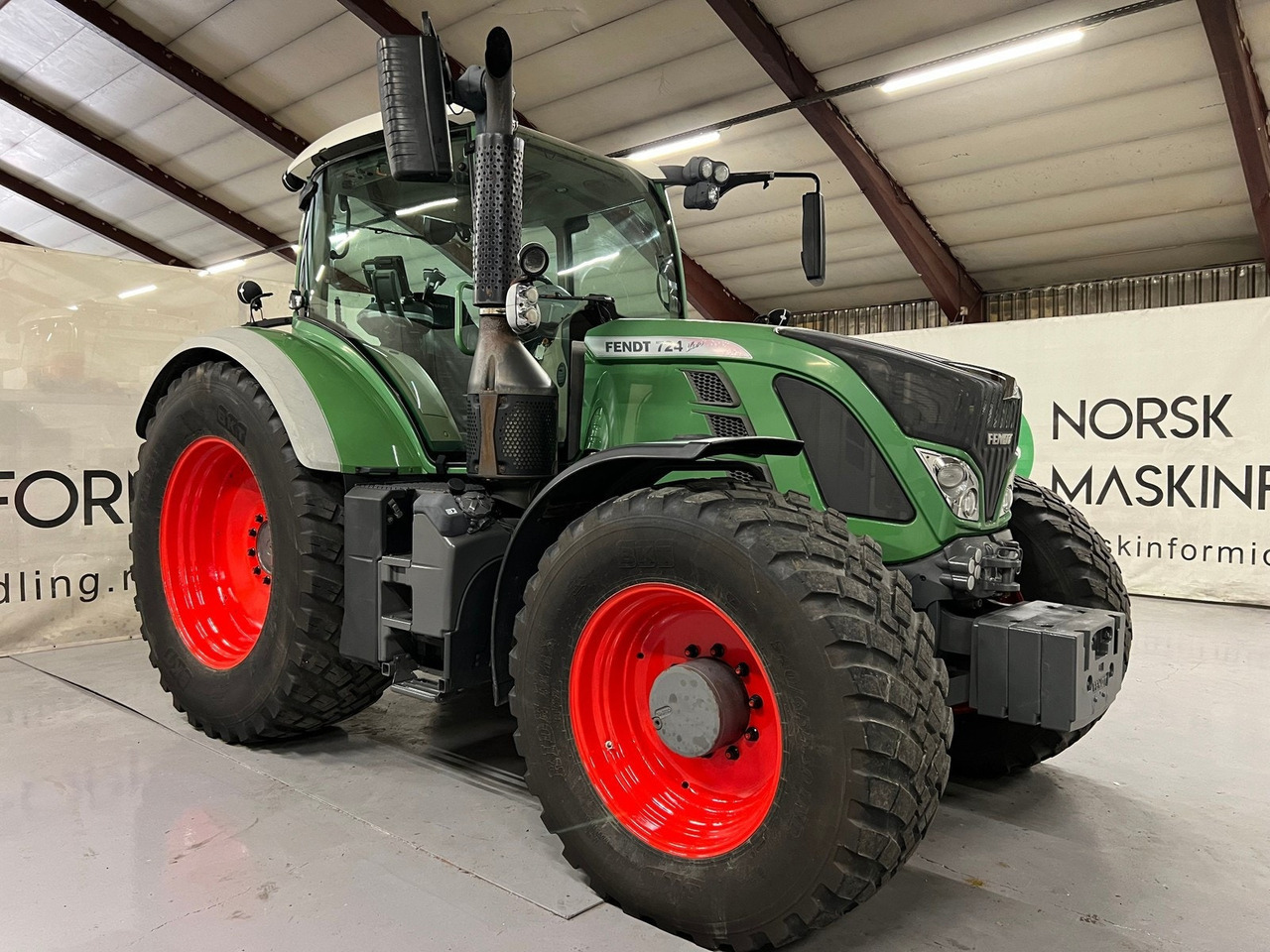 Fendt 724 Vario #TAR INNBYTTE# KAN LEVERES MED ANDRE DEKK# - Traktor: billede 5 Fendt 724 Vario #TAR INNBYTTE# KAN LEVERES MED ANDRE DEKK# - Traktor: billede 5