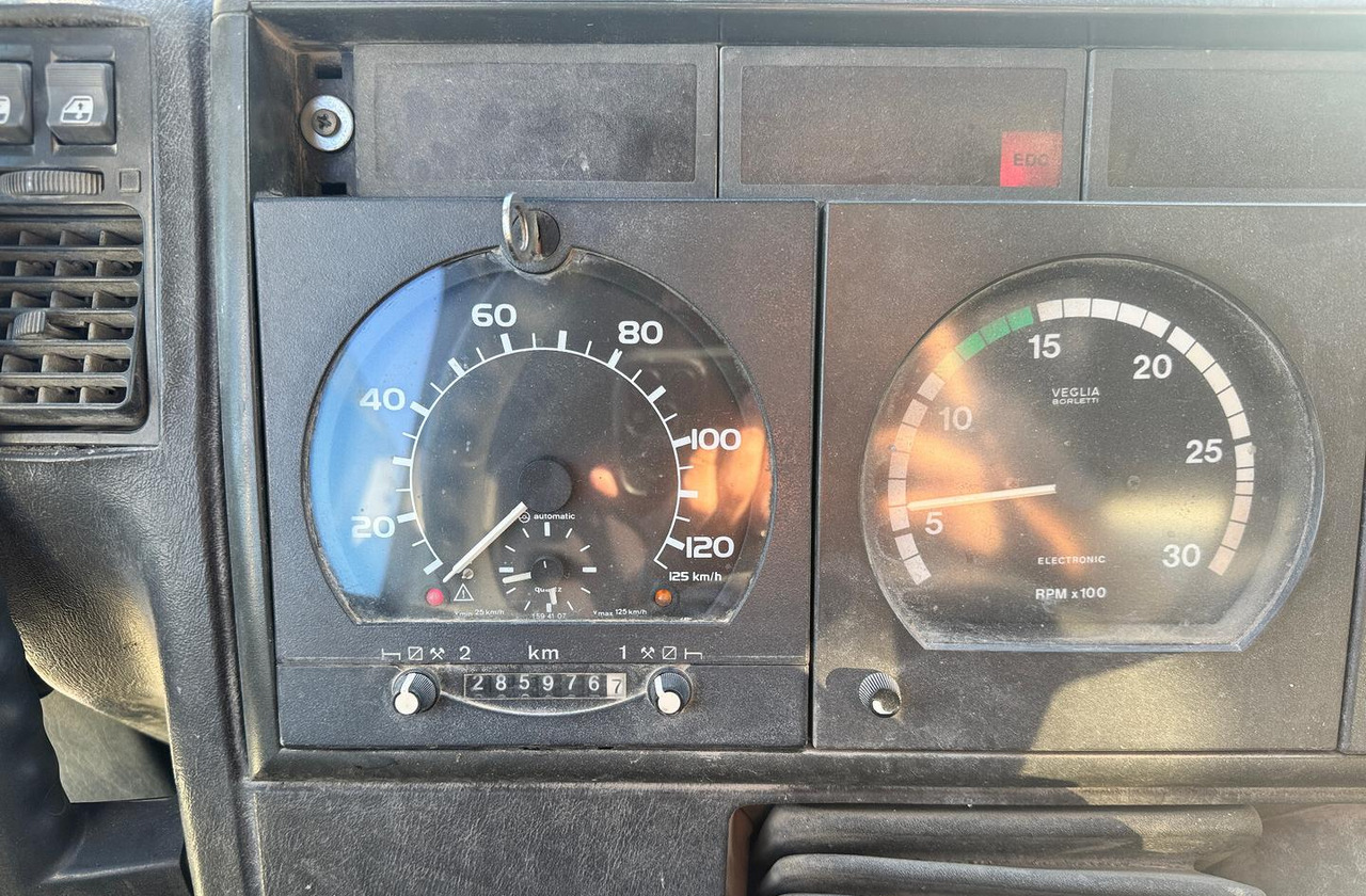 Betonpompa CIFA Iveco Trakker 410E44 - Betonbil med pumpe: billede 3 Betonpompa CIFA Iveco Trakker 410E44 - Betonbil med pumpe: billede 3