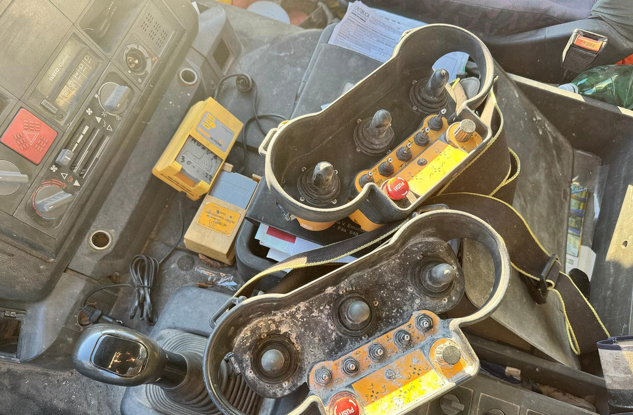 Betonpompa CIFA Iveco Trakker 410E44 - Betonbil med pumpe: billede 4 Betonpompa CIFA Iveco Trakker 410E44 - Betonbil med pumpe: billede 4