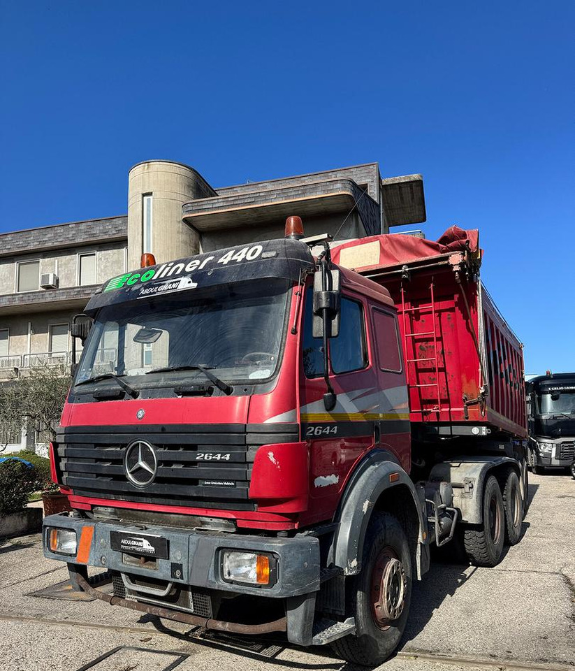 Mercedes Benz SK 2644 ( 6X4 ) V8 - Tipvogn lastbil: billede 2 Mercedes Benz SK 2644 ( 6X4 ) V8 - Tipvogn lastbil: billede 2