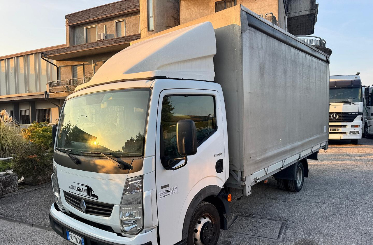Renault Trucks Maxity 135.35 dxi - Lastbil med presenning: billede 2 Renault Trucks Maxity 135.35 dxi - Lastbil med presenning: billede 2