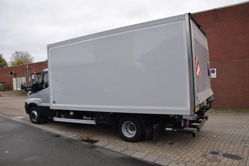 Iveco Daily 70 C18 Tiefkühl 2 Kammer LBW Supra 750 - Kølebil: billede 4 Iveco Daily 70 C18 Tiefkühl 2 Kammer LBW Supra 750 - Kølebil: billede 4