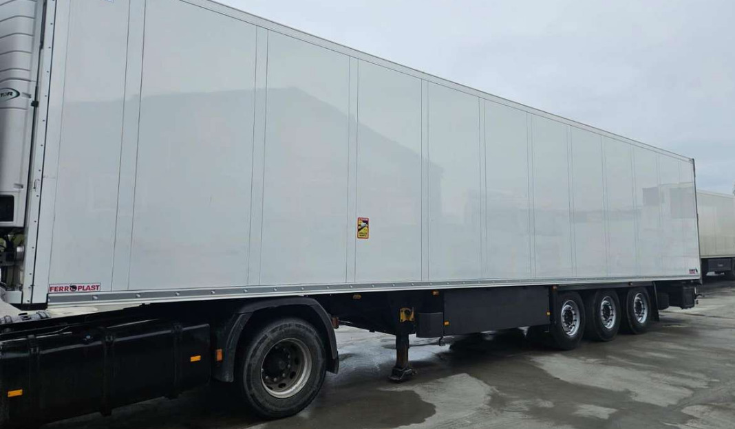 SCHMITZ SKO Carrier Vector 1550 - Kølevogn sættevogn: billede 1 SCHMITZ SKO Carrier Vector 1550 - Kølevogn sættevogn: billede 1