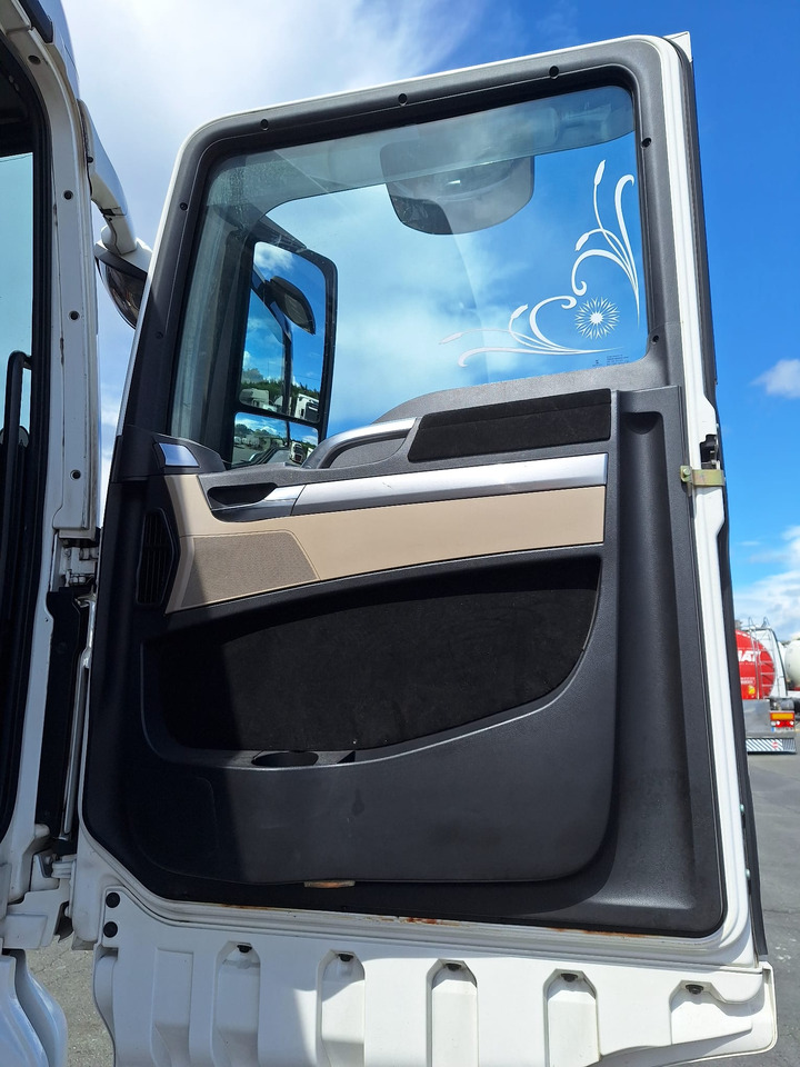 Trækker MAN TGX 18.460: billede 8 Trækker MAN TGX 18.460: billede 8