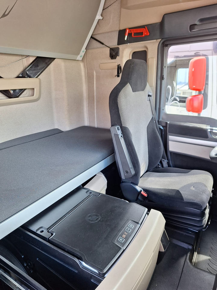 Trækker MAN TGX 18.460: billede 10 Trækker MAN TGX 18.460: billede 10