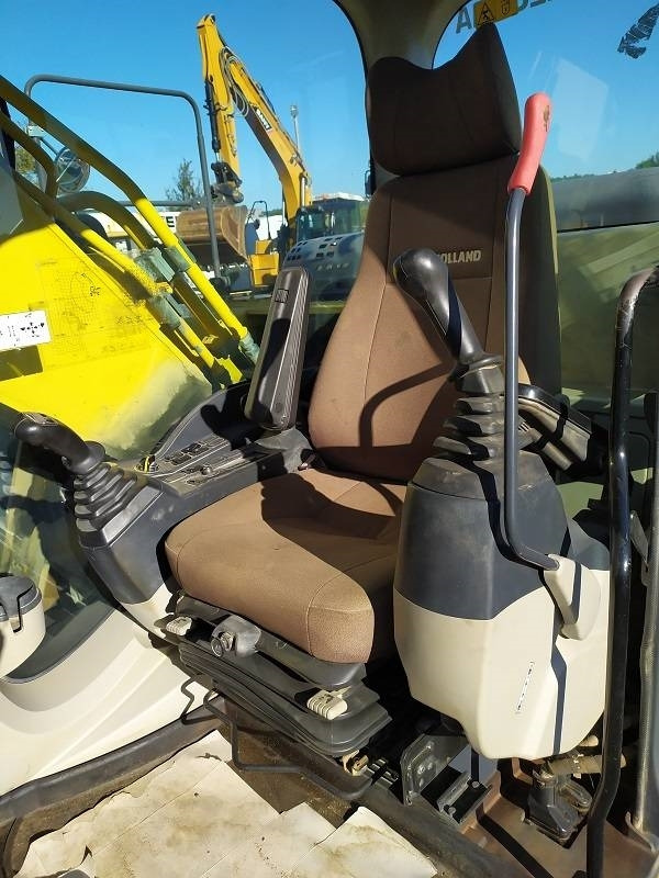 New Holland E 265 C - Bæltegravemaskine: billede 4 New Holland E 265 C - Bæltegravemaskine: billede 4