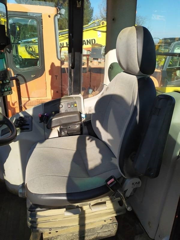 Gummihjulslæsser New Holland W 190: billede 8 Gummihjulslæsser New Holland W 190: billede 8