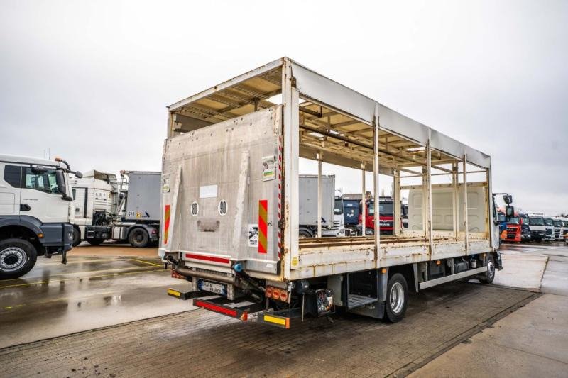 Renault MIDLUM 180 DXI (12 T) - Lastbil med presenning: billede 4 Renault MIDLUM 180 DXI (12 T) - Lastbil med presenning: billede 4