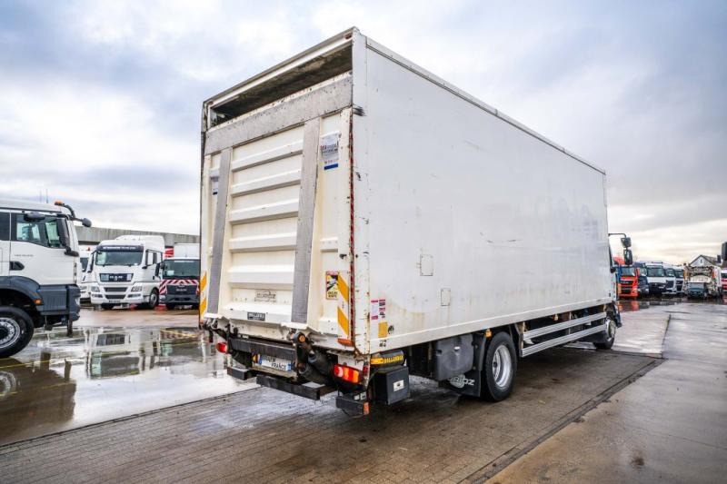 Renault MIDLUM 220 (16T)+ DHOLLANDIA 2T. - Lastbil varevogn: billede 4 Renault MIDLUM 220 (16T)+ DHOLLANDIA 2T. - Lastbil varevogn: billede 4