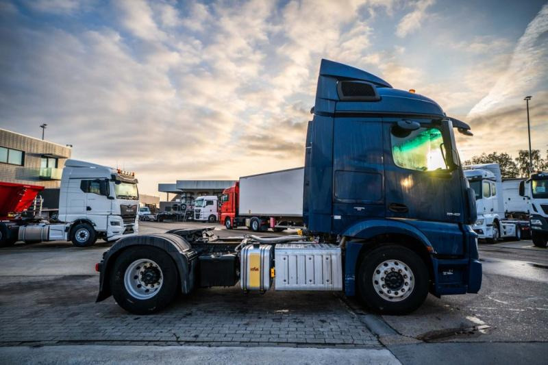 Mercedes ACTROS 1846 LS + HYDR. - Trækker: billede 3 Mercedes ACTROS 1846 LS + HYDR. - Trækker: billede 3