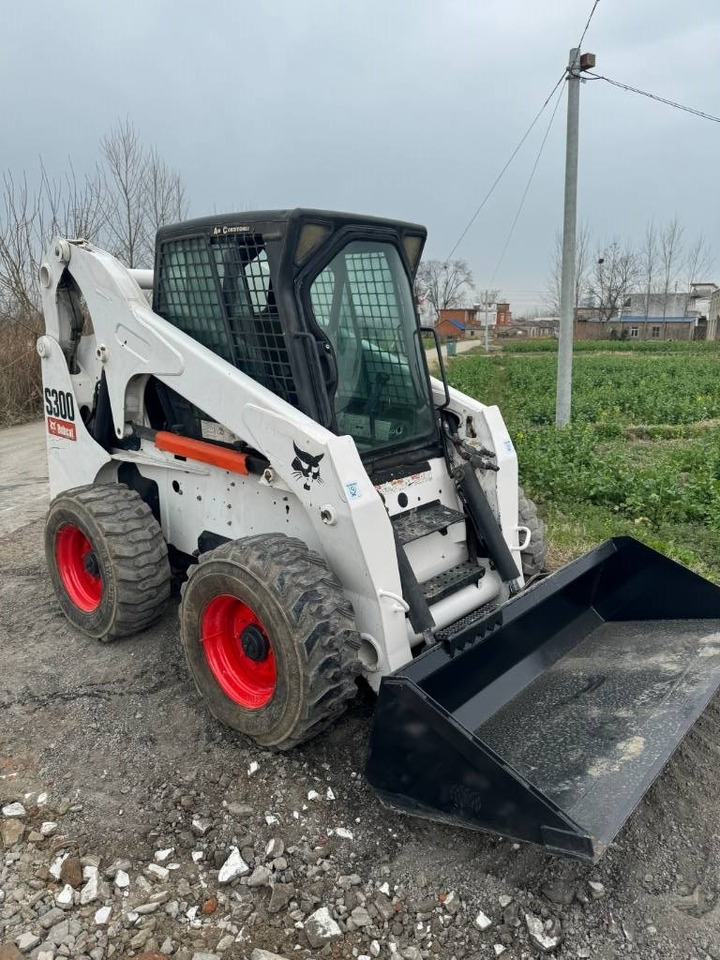 Bobcat S 300 - Skridstyret minilæsser: billede 3 Bobcat S 300 - Skridstyret minilæsser: billede 3