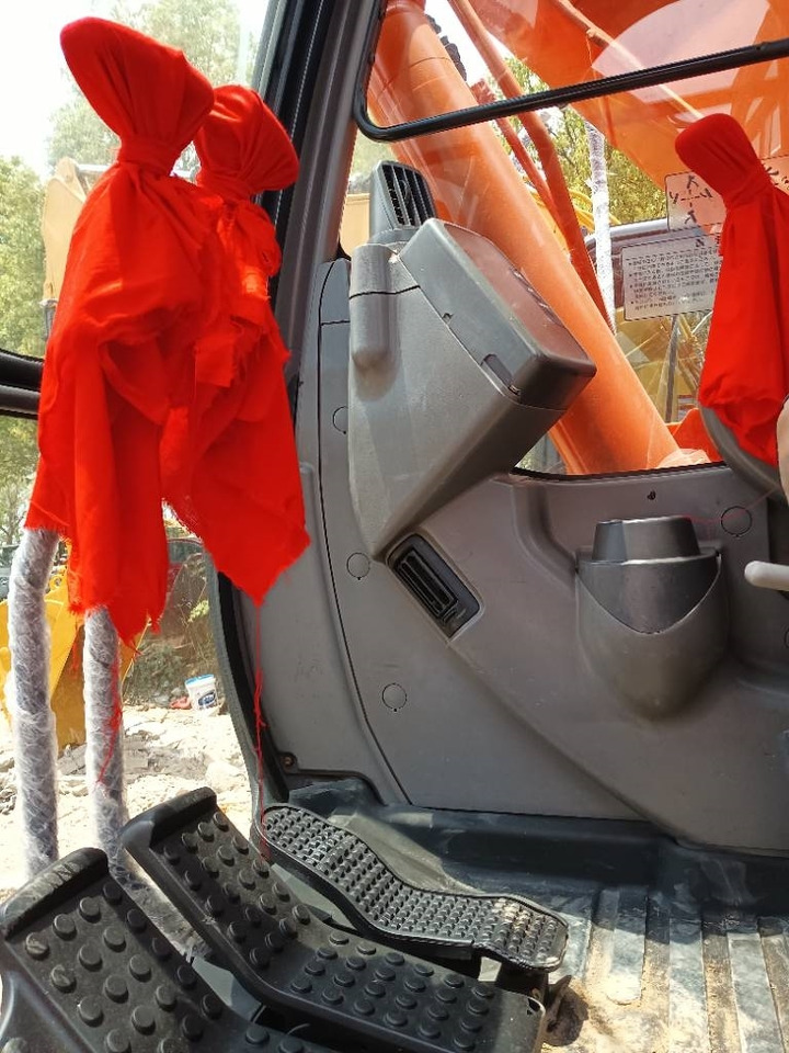 Hitachi ZX 135 U-5 - Bæltegravemaskine: billede 5 Hitachi ZX 135 U-5 - Bæltegravemaskine: billede 5