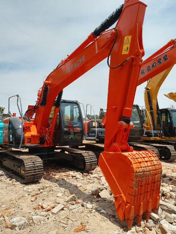 Hitachi ZX 135 U-5 - Bæltegravemaskine: billede 1 Hitachi ZX 135 U-5 - Bæltegravemaskine: billede 1