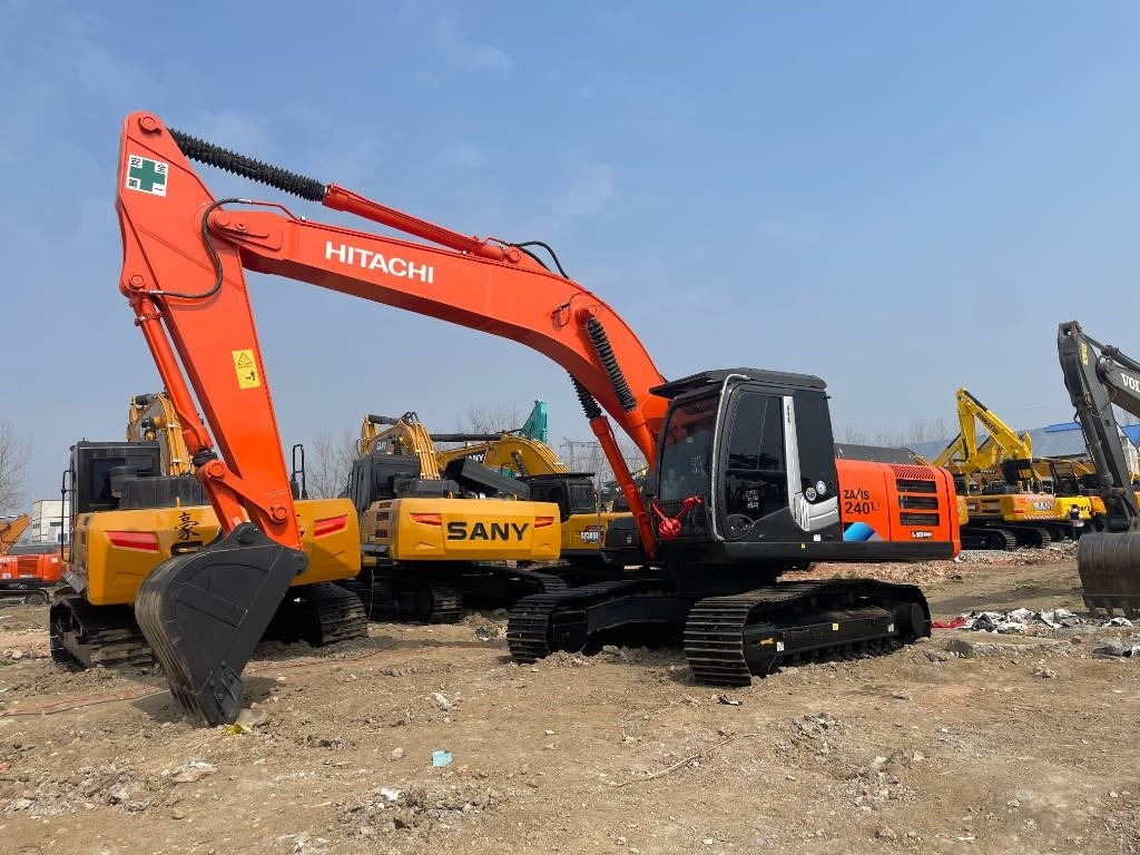 Hitachi ZX 240 - Bæltegravemaskine: billede 2 Hitachi ZX 240 - Bæltegravemaskine: billede 2