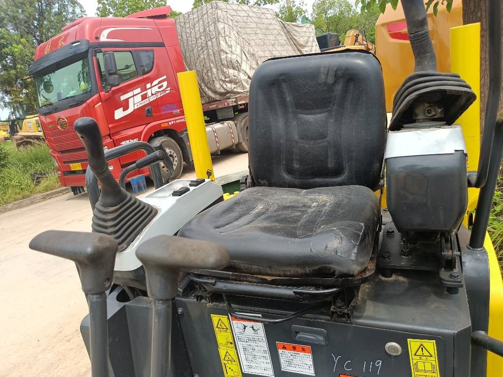 Komatsu PC 18  - Bæltegravemaskine: billede 4 Komatsu PC 18  - Bæltegravemaskine: billede 4