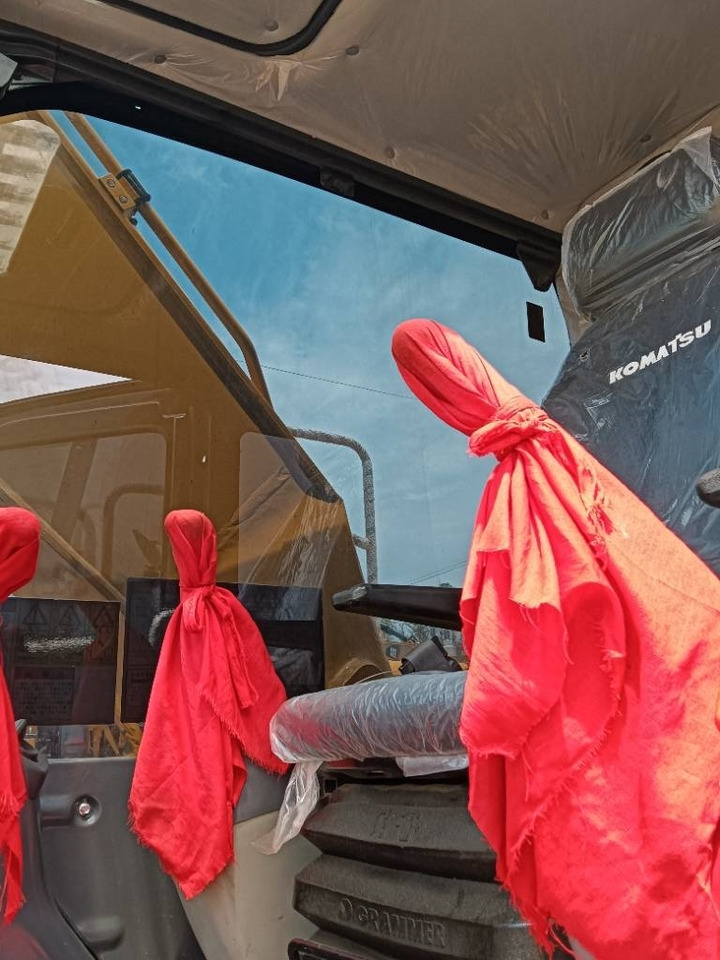 Komatsu PC 210 - Bæltegravemaskine: billede 4 Komatsu PC 210 - Bæltegravemaskine: billede 4