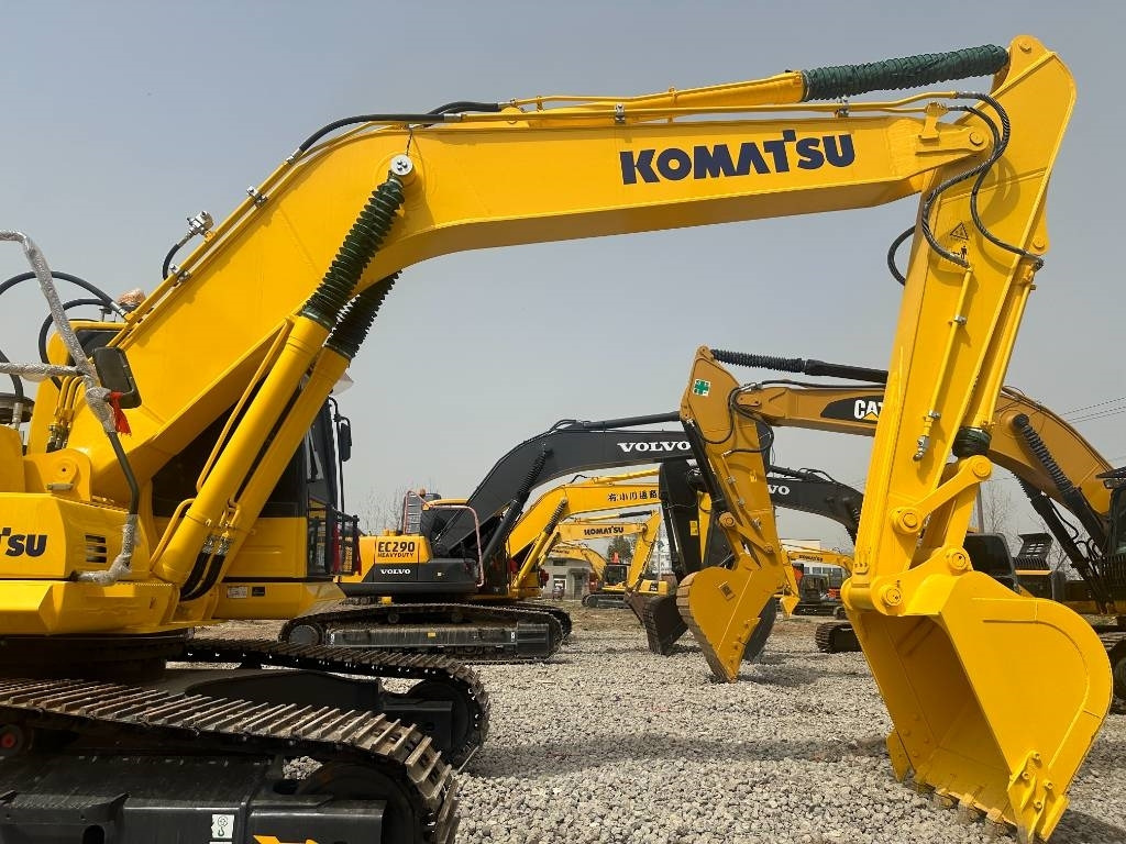 Komatsu PC 240  - Bæltegravemaskine: billede 2 Komatsu PC 240  - Bæltegravemaskine: billede 2