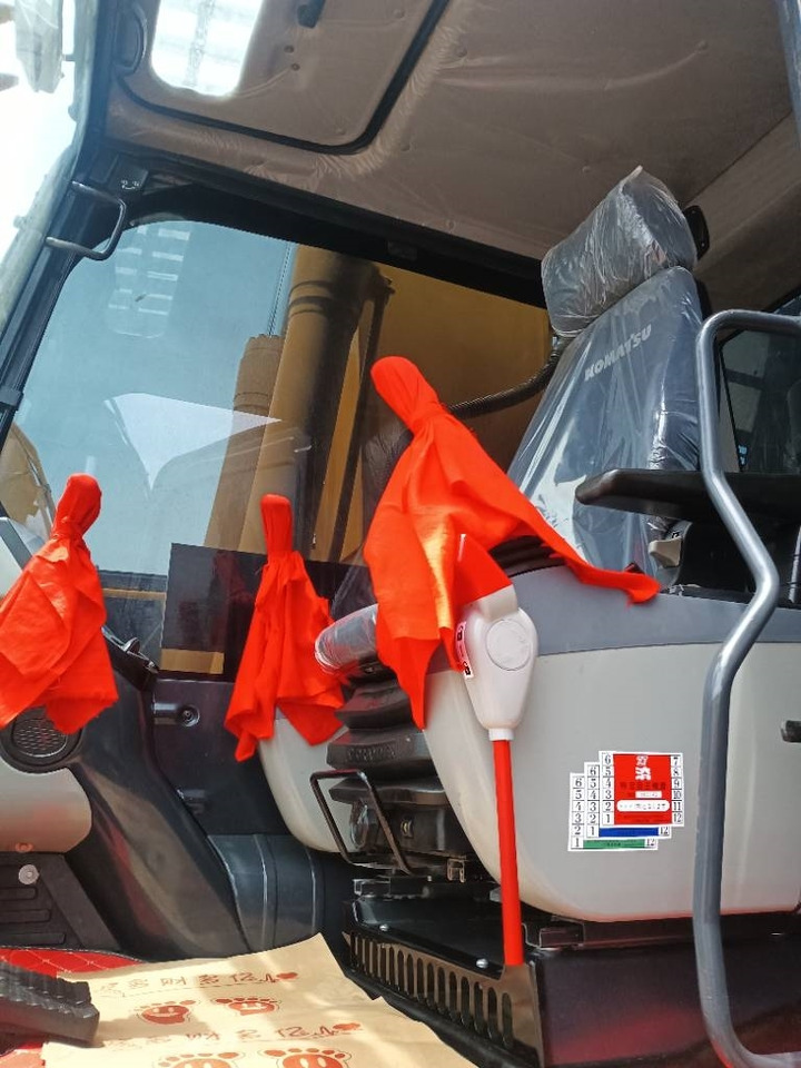 Komatsu PC 240  - Bæltegravemaskine: billede 4 Komatsu PC 240  - Bæltegravemaskine: billede 4