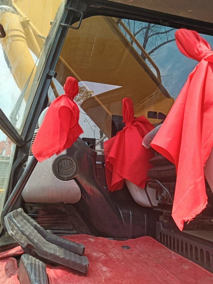 Komatsu PC 240  - Bæltegravemaskine: billede 4 Komatsu PC 240  - Bæltegravemaskine: billede 4