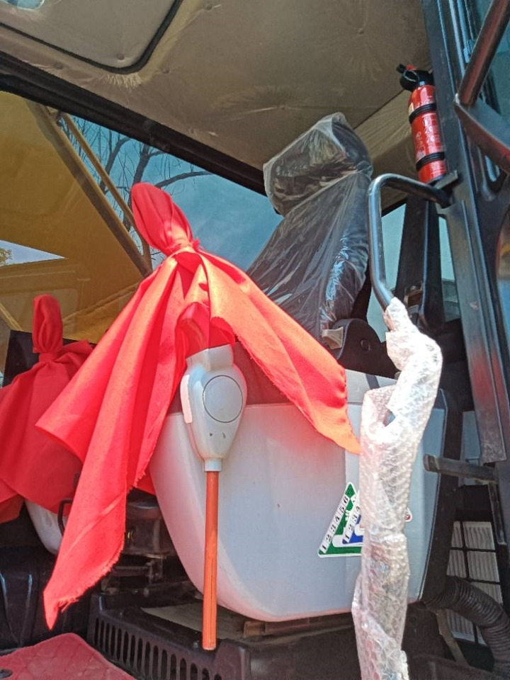 Komatsu PC 240  - Bæltegravemaskine: billede 3 Komatsu PC 240  - Bæltegravemaskine: billede 3