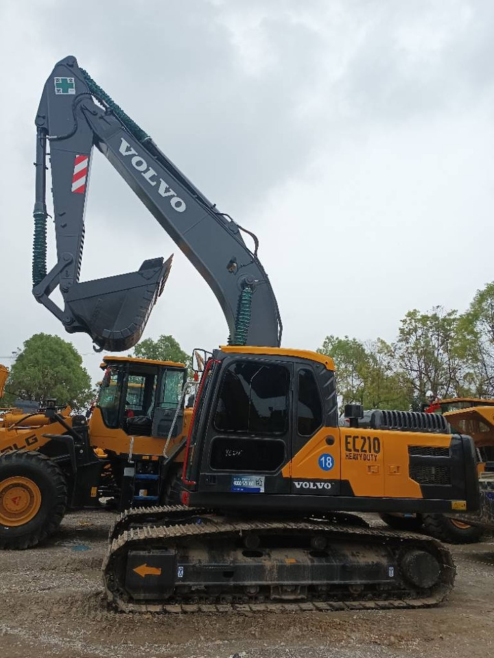 Volvo EC 210 - Bæltegravemaskine: billede 1 Volvo EC 210 - Bæltegravemaskine: billede 1