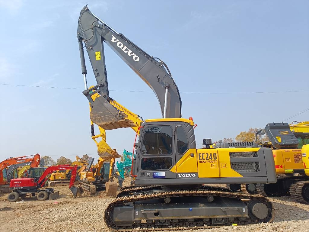 Volvo EC 240 - Bæltegravemaskine: billede 1 Volvo EC 240 - Bæltegravemaskine: billede 1