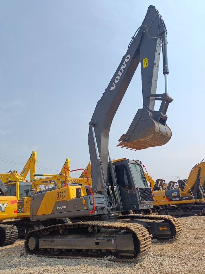 Volvo EC 240 - Bæltegravemaskine: billede 2 Volvo EC 240 - Bæltegravemaskine: billede 2